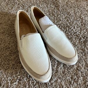 New! Naturalizer White Textured Slip-On Shoes